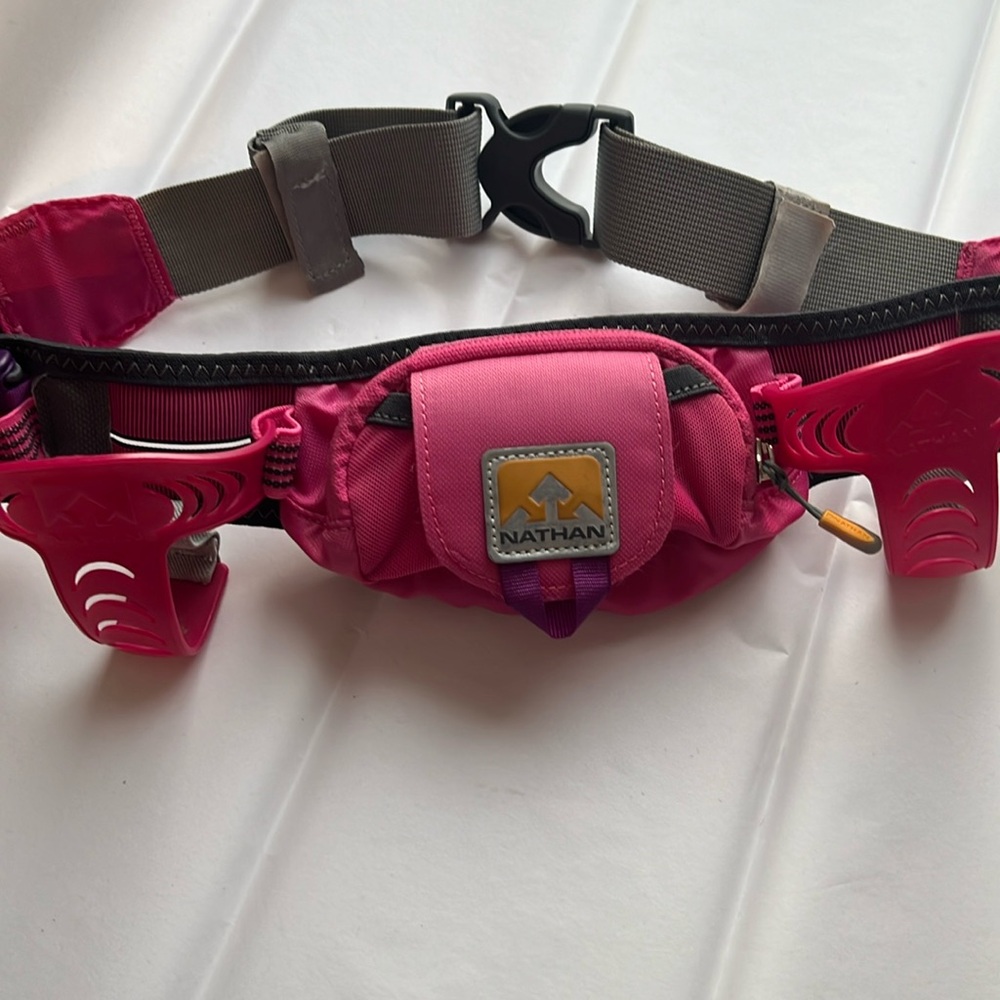 Nathan Trail Mix Plus Hydration Waist Belt Pink Bottles Not Included